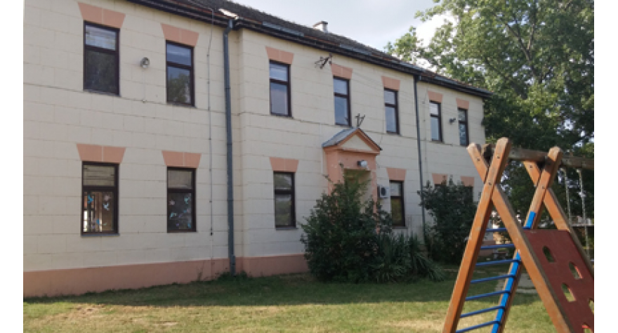 Novi toaleti i renovirana stolarija za osnovce u Karlovčiću